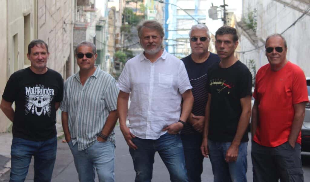 Viagem musical por Minas Gerais com Clube da Esquina Tributo RS no Grezz
