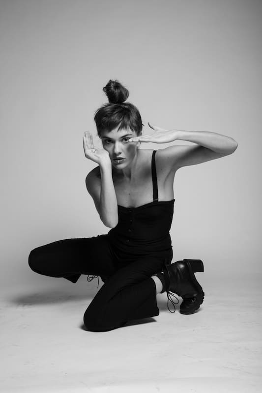 Camille Bertault apresenta turnê “Bonjour Mon Amour” no Grezz em 29 de abril